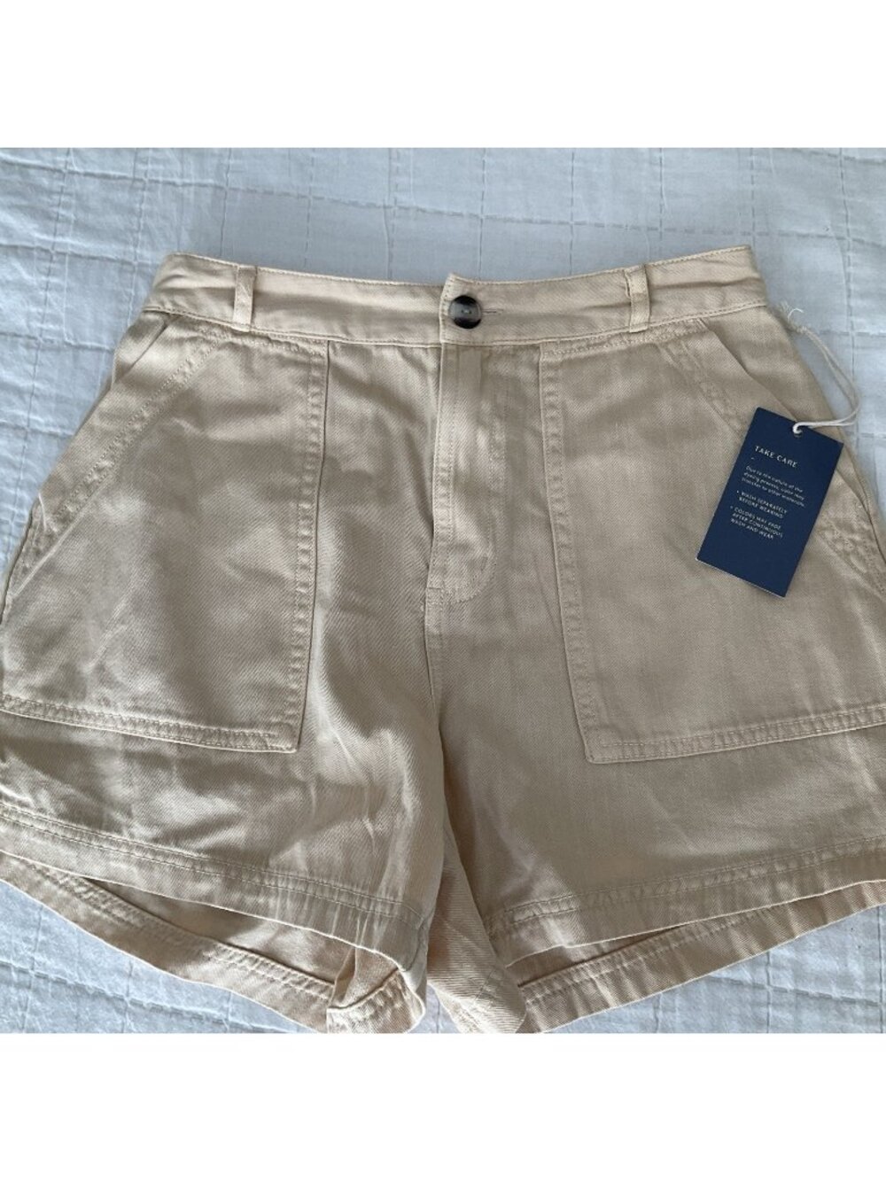 Universal Thread Women's High-Waisted Shorts Beige Tan Sz 2 26” Waist New Cotton